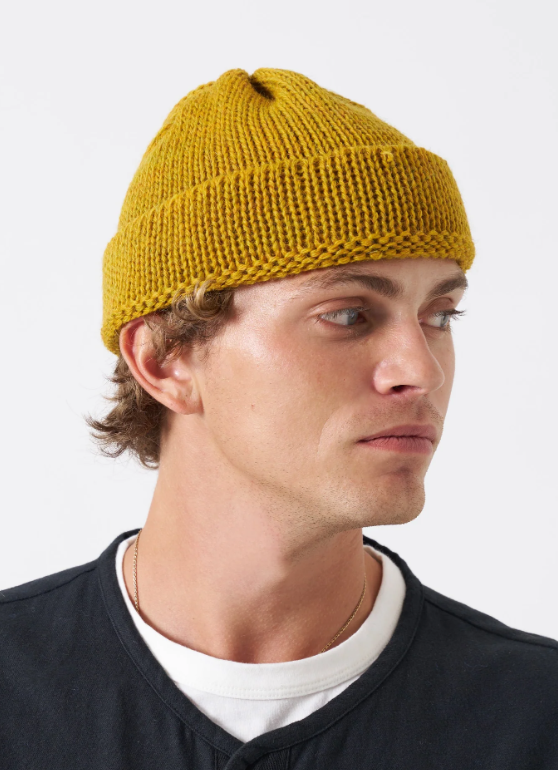 UNIVERSAL WORKS SHORT WATCH CAP BRITISH WOOL - MUSTARD