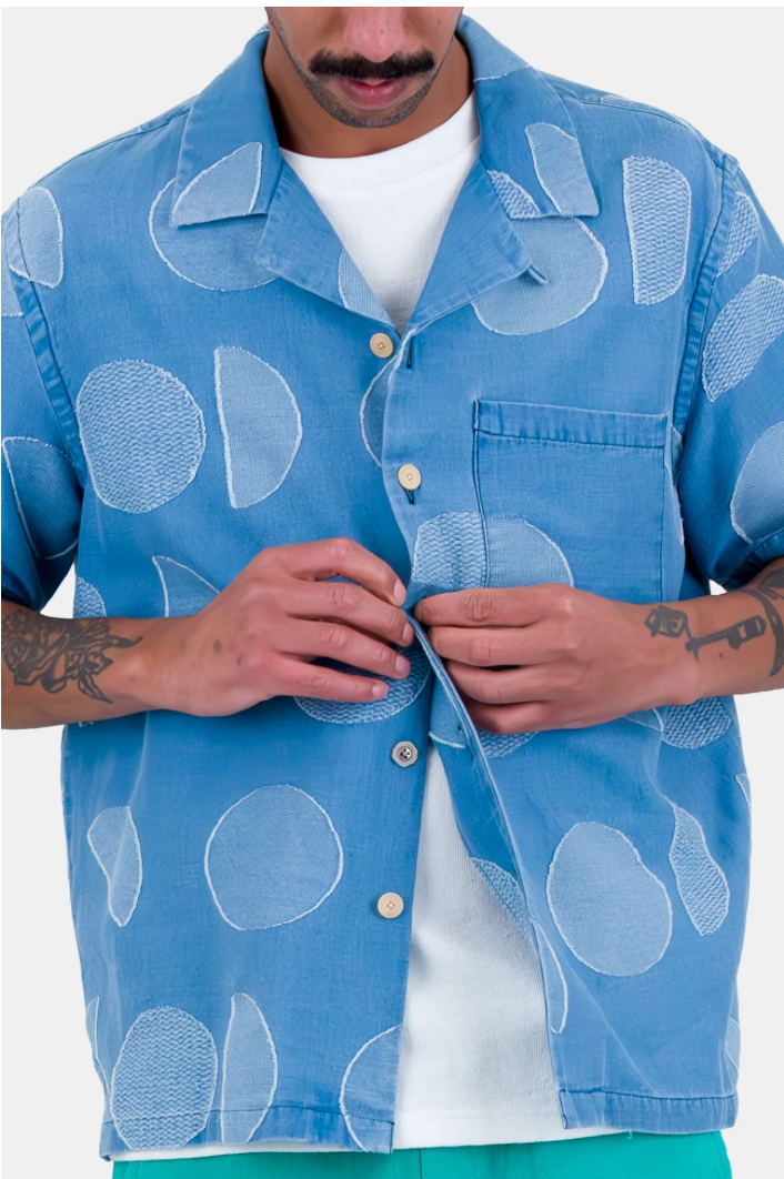 FOLK MENS RELAXED SOFT COLLAR - INDIGO CIRCLE JACUARD